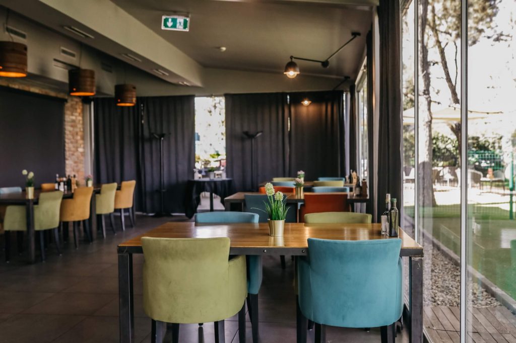 Ožujsko pub maksi - Terasa 18