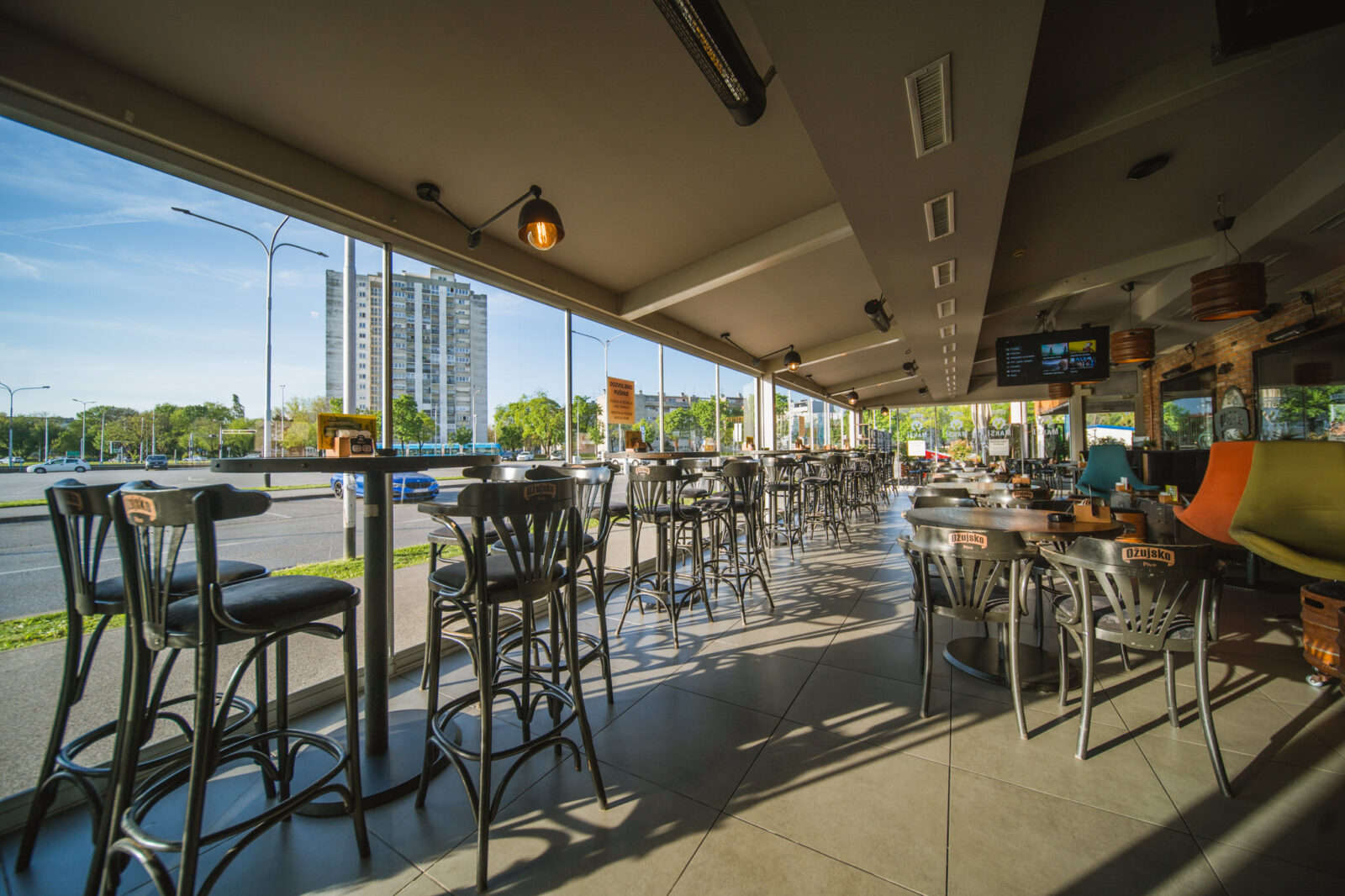 Galerija 10 - Ožujsko Pub Maksi