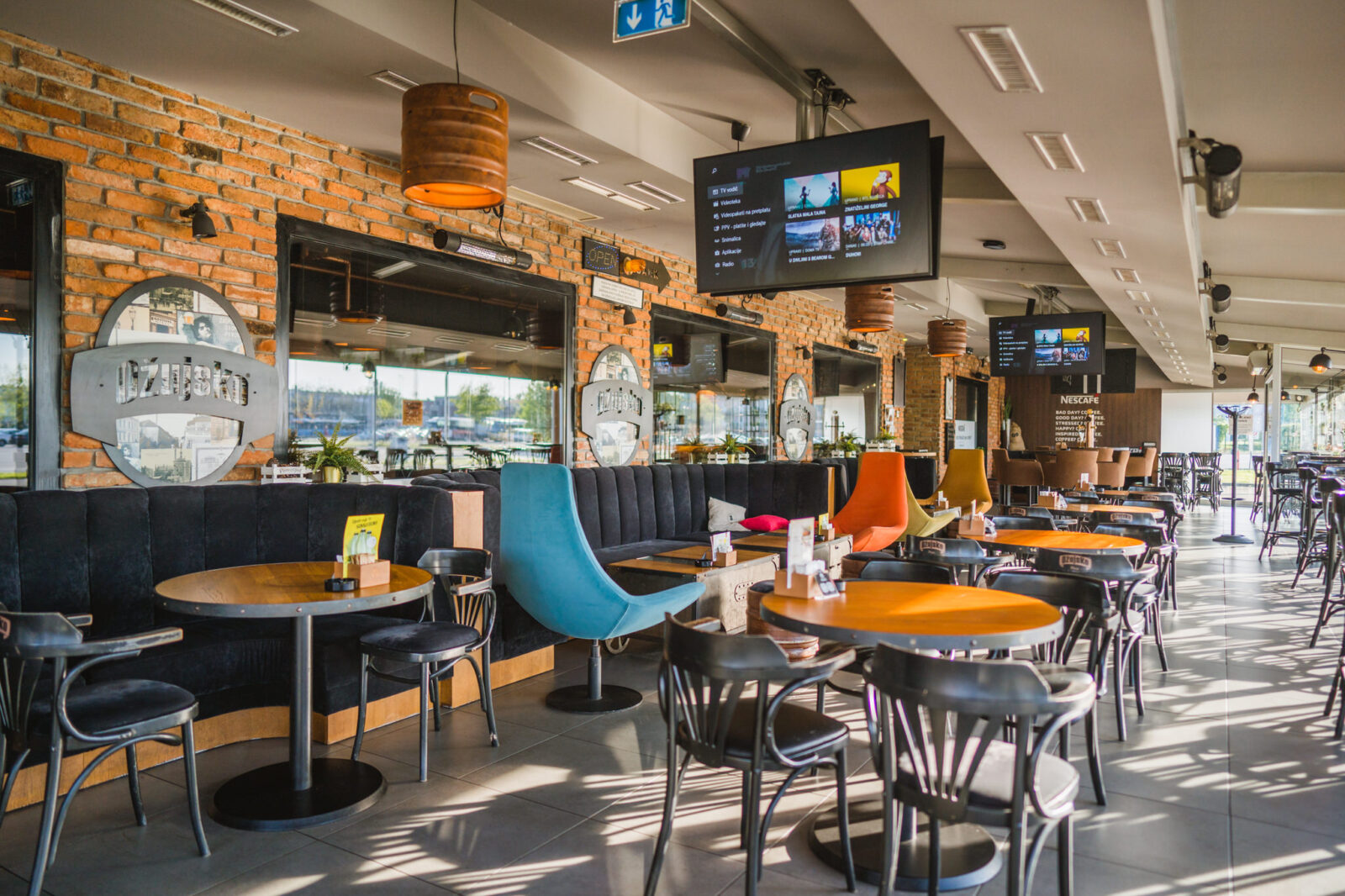 Galerija 19 - Ožujsko Pub Maksi