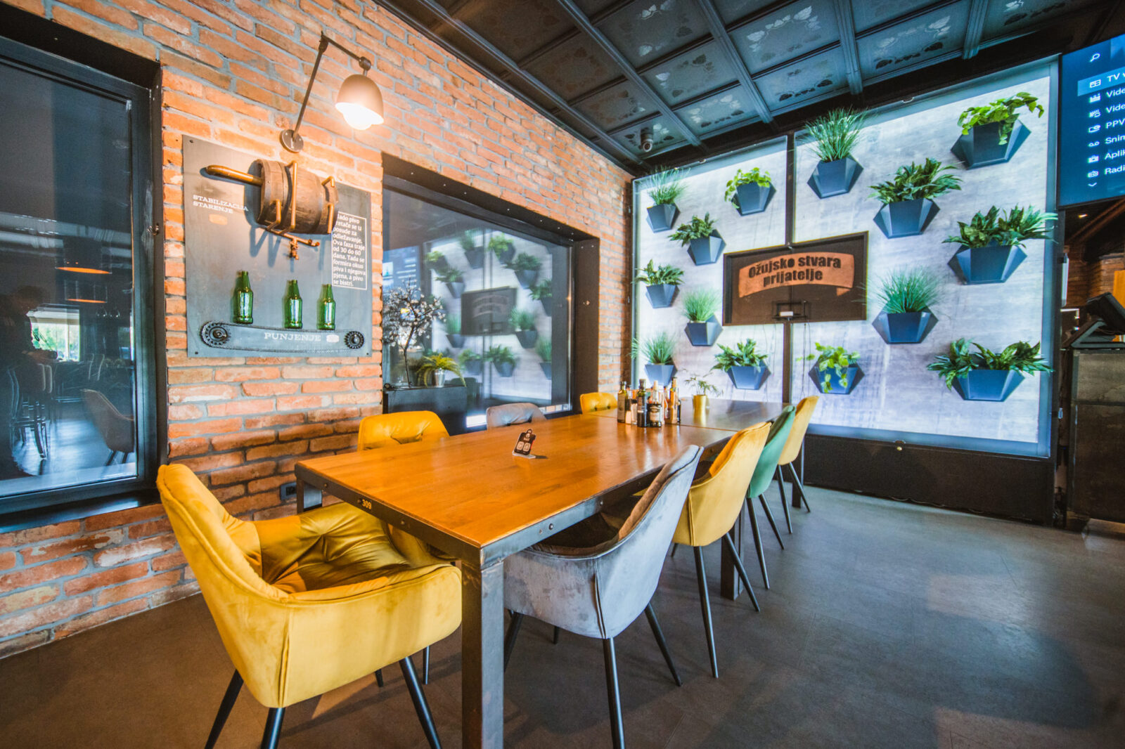 Galerija 20 - Ožujsko Pub Maksi