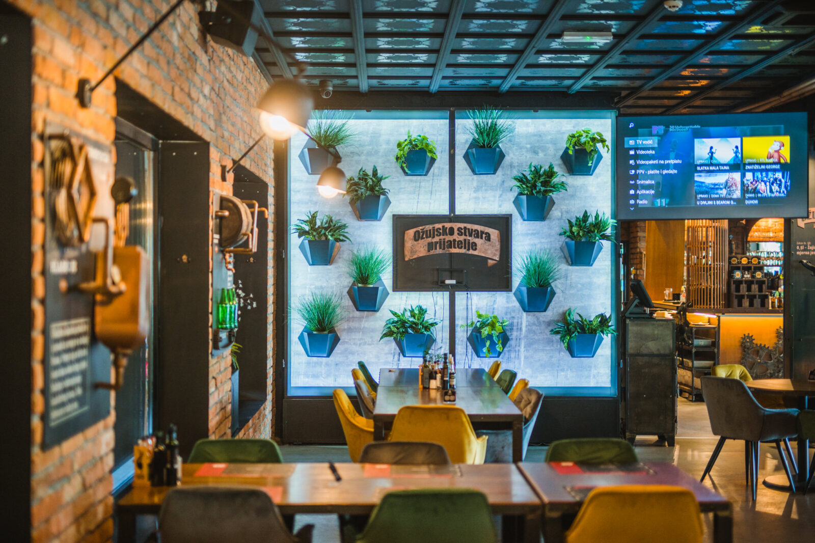 Galerija 21 - Ožujsko Pub Maksi