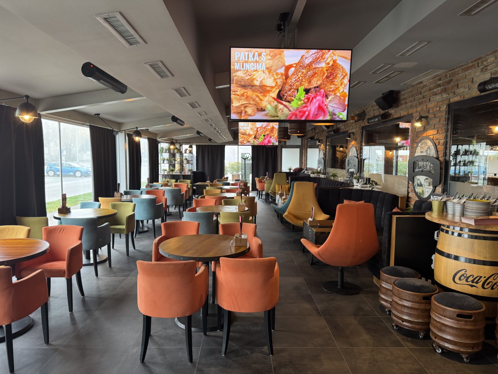 Galerija 15 - Ožujsko Pub Maksi