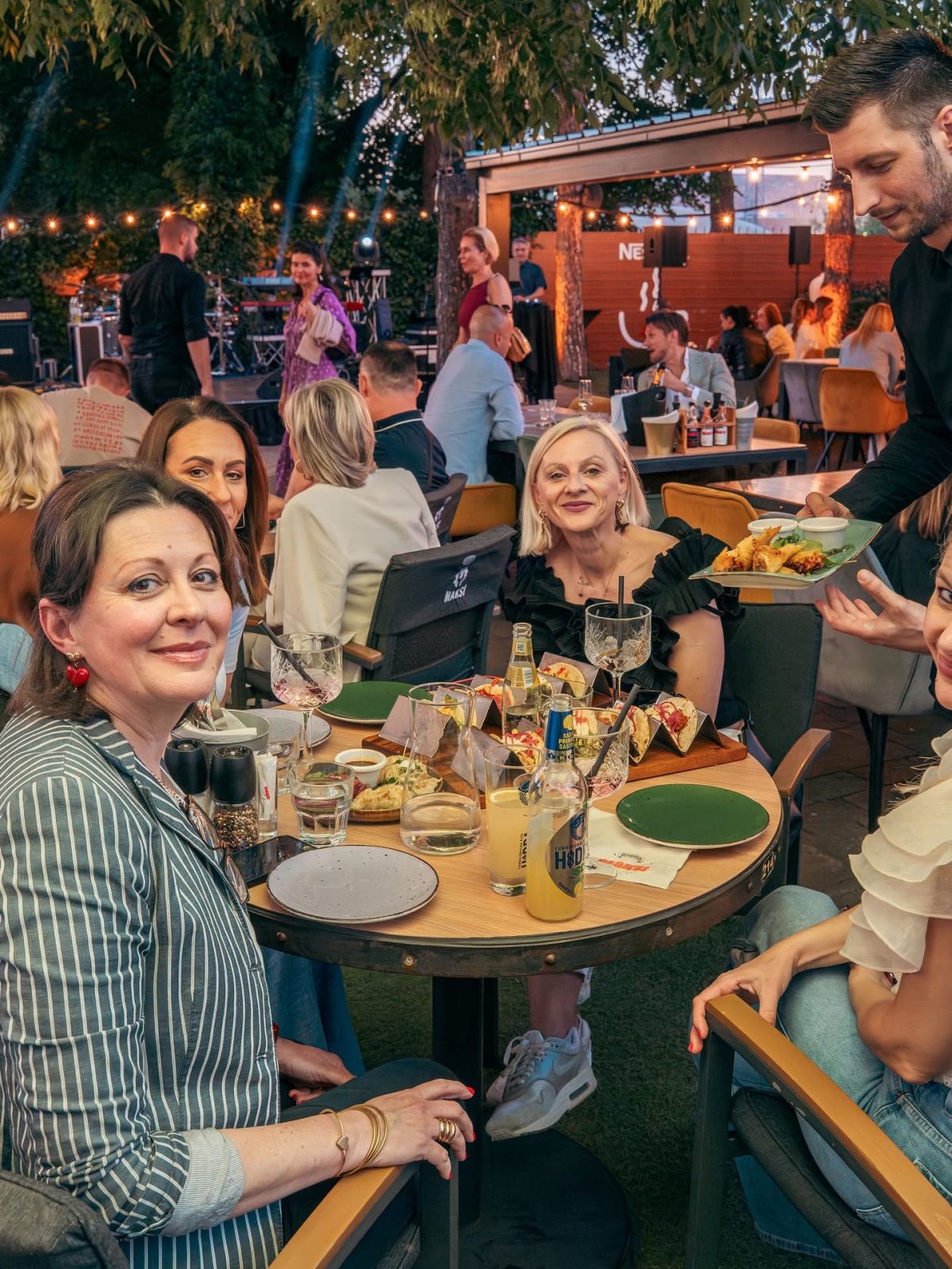 Gallery 88 - Ožujsko Pub Maksi